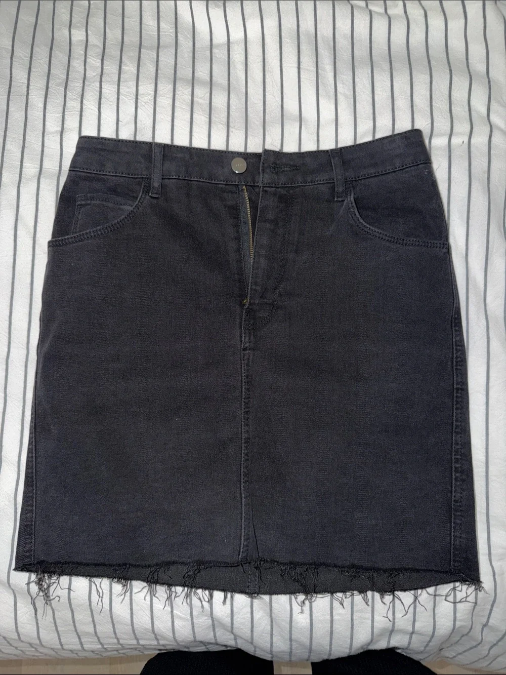 H&M Black Frayed-Hem Midi Denim Skirt